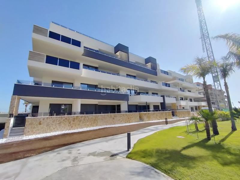 Foto 87e8c113-3121-4fc7-b0f9-5bb7106d386d. Apartamento ático con piscina privada a 700 m de la playa obra nueva en Orihuela