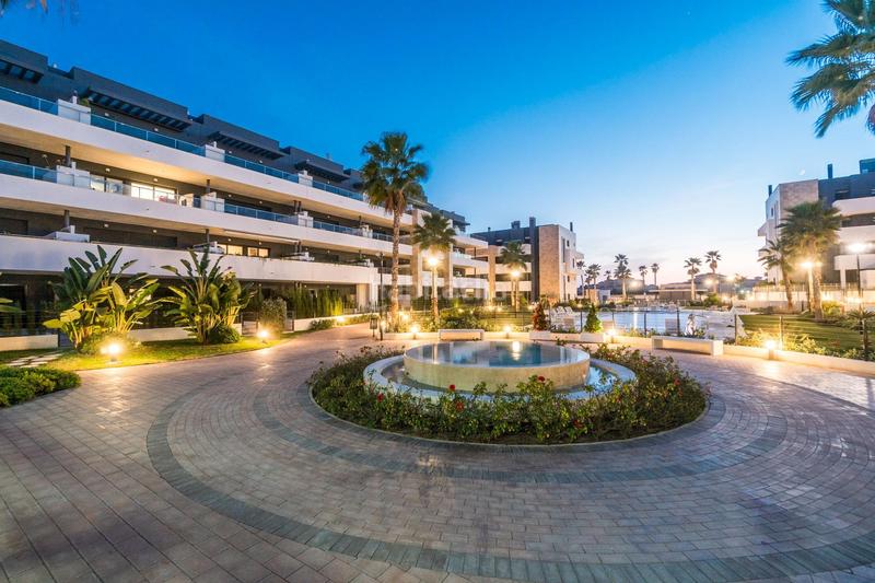 Foto 3496d397-d5a0-4d17-b0e2-b66723245f87. Apartamento en calle de pablo picasso 3 apartamento en venta, en Playa Flamenca. en Orihuela