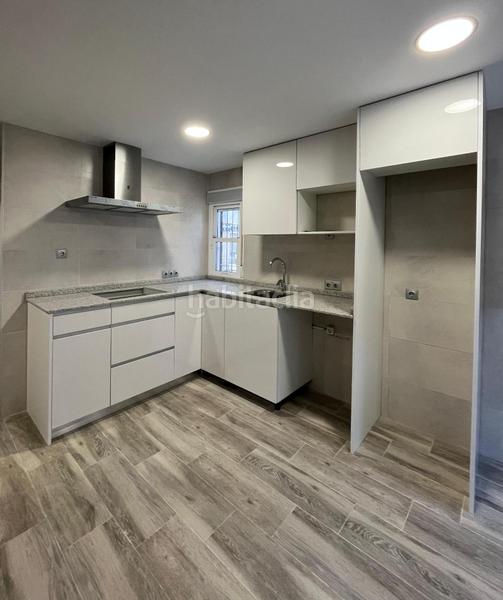 Foto 1289b2f4-07c4-4c46-99b5-5e6100bff241. Planta baja en calle villena 12 tu casita a 90 metros de la playa, . en Santa Pola