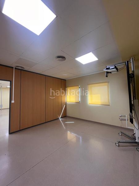 Foto d4ad9a54-a145-4c1c-be62-add6567df410. Location bureau avec parking dans Jubalcoi Elche / Elx