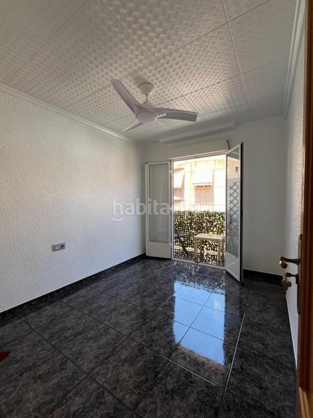 Foto 9393cdd3-21ed-4868-9cb4-ab2eb8220129. Piso en calle olegario domarco seller 83 piso en venta zona plaza barcelona, elche en Elche / Elx