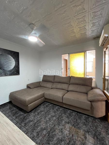 Foto 9ffe86be-1d39-4257-a406-8f8a411f60f0. Piso en calle olegario domarco seller 83 piso en venta zona plaza barcelona, elche en Elche / Elx