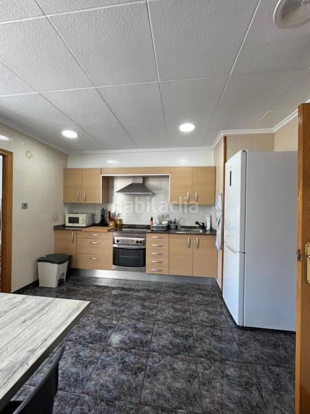 Foto dfcf2f3c-4631-4b2d-b6e5-e38775eb0a69. Piso en calle olegario domarco seller 83 piso en venta zona plaza barcelona, elche en Elche / Elx