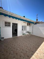 Casa  Calle de las amapolas. Bungalow en venta zona torretas ii, torrevieja alicante