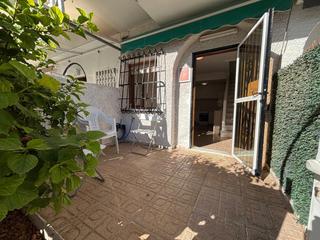 Maison à Gran Playa. Bungalow en venta con licencia turistica, santa pola