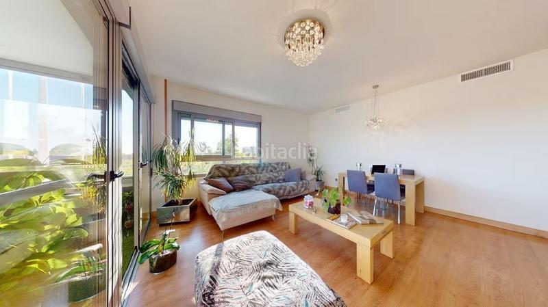 Foto e27d11b3-59be-4de4-9bb9-1b79b98f7841. Appartamento con parcheggio piscina in Sector V Elche / Elx