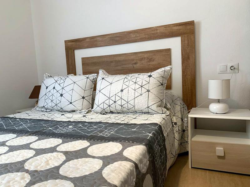 Foto 9b22a1b7-2581-47b1-96a2-3d120d9f0f65. Apartamento apartament totalment reformat, situat a primera línea de platja en Cambrils
