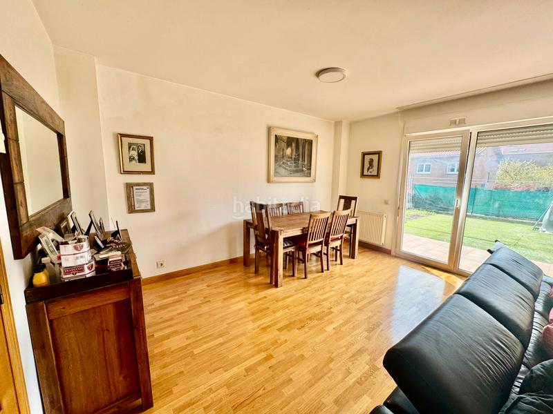 Foto 373910c3-79a7-46b8-9e60-f695464bf7e7. Chalet con riscaldamento parcheggio in Orcoyen