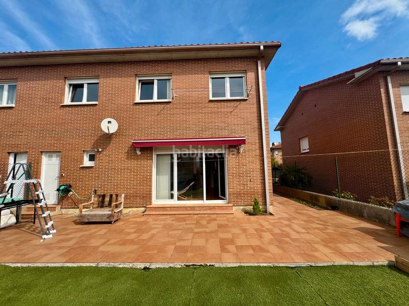 Foto 3ab298c6-cb78-4a1a-b544-eb05b38402ea. Chalet con riscaldamento parcheggio in Orcoyen