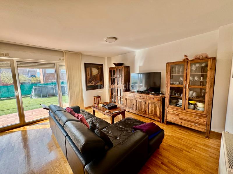 Foto 3ec4a598-f86b-4d4f-8167-9b4a8331b56a. Chalet con riscaldamento parcheggio in Orcoyen