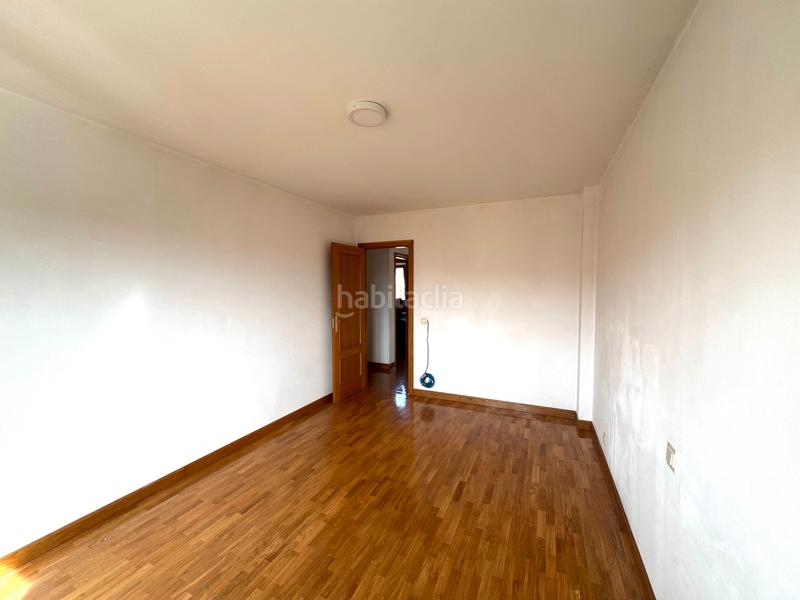 Foto 54b3f3eb-c209-451e-95a8-7a2c76c54bb3. Chalet con riscaldamento parcheggio in Orcoyen