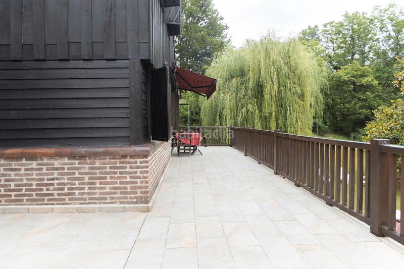 Foto 0e1fdbd6-1f2a-4397-9589-041bcd704590. Mas avec cheminée chauffage parking piscine dans Hernani