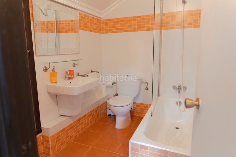 Foto 1d06b8f0-0fe5-49d9-affe-04653cc5fc7c. Mas avec cheminée chauffage parking piscine dans Hernani