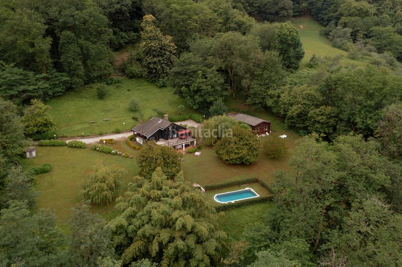 Foto a36eb3db-4d67-48b1-a1f8-cff39f1ecba9. Mas avec cheminée chauffage parking piscine dans Hernani