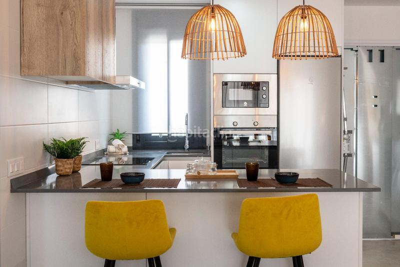 Foto d8e43c23-9f55-4ae8-bcf0-a4ebd908d018. Piccolo appartamento con parcheggio piscina in Los Almendros Orihuela