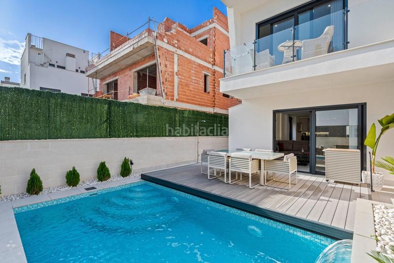 Foto 8e3aa2da-7d1b-4877-b8ab-8a517ba37923. Chalet avec chauffage parking dans Los Secanos Guardamar del Segura