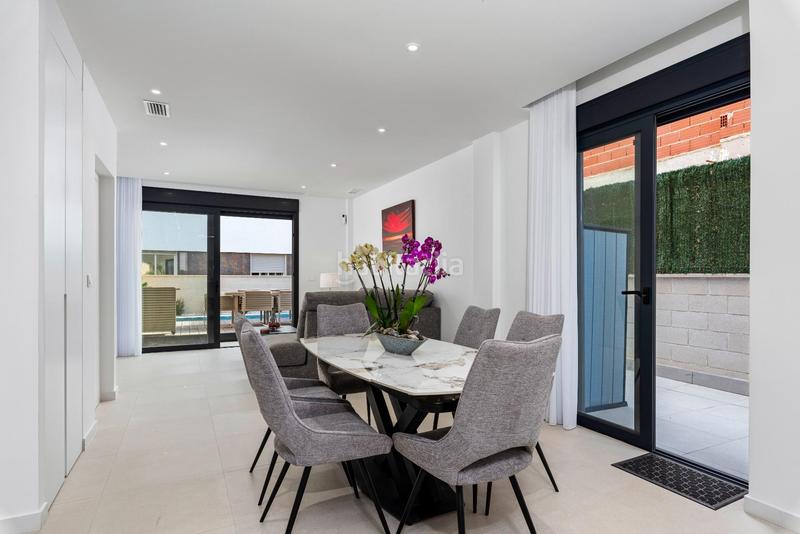 Foto 9022e5da-43f8-4266-8907-f4071c76da7c. Chalet avec chauffage parking dans Los Secanos Guardamar del Segura