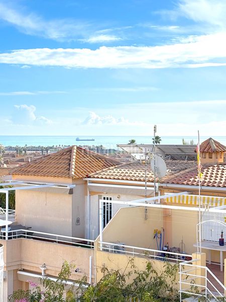 Foto 0f604edc-22bf-4a01-a50e-b8f94c09323d. Casa amb calefacció aparcament piscina a Los Balcones-Los Altos Torrevieja