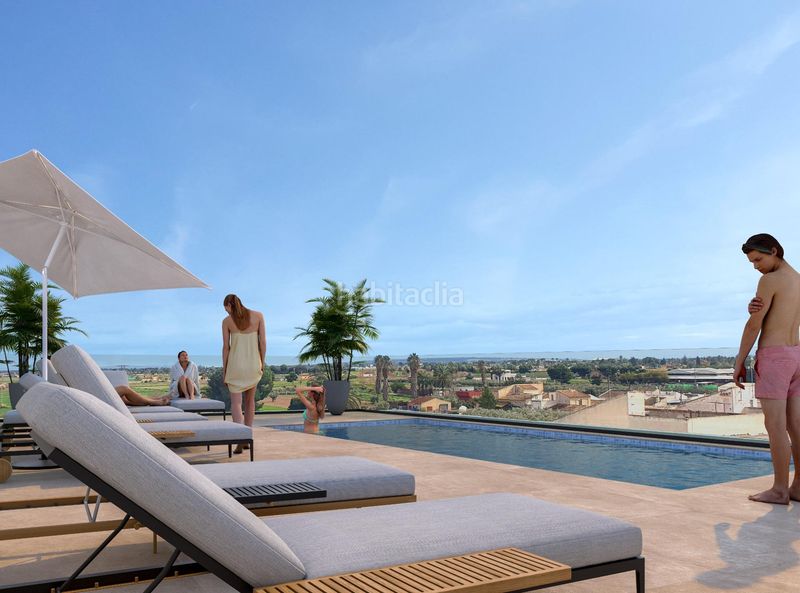 Foto 83b6f0bc-b651-4534-aa10-712bfafc2800. Apartament amb piscina a Catral