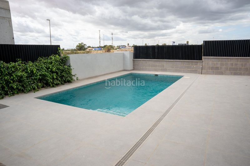 Foto e724dd02-d7cd-4add-8877-deb5bcda1b5d. Xalet amb aparcament piscina a Lo Marabú Rojales