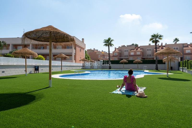Foto 2f1578ca-c84c-40c6-8362-bab66172a738. Duplex with heating parking pool in Monte y Mar Santa Pola