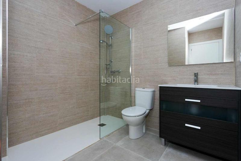 Foto d8d94623-ce2b-4c52-8eb2-c6af7c9537b5. Chalet villa de 3 dormitorios en una sola planta, en Daya Nueva