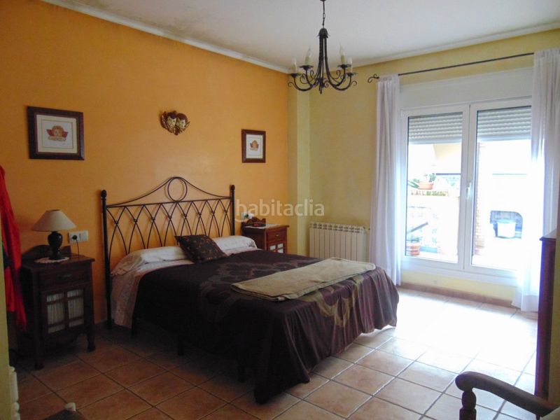 Foto 0981c3e2-ba57-4fdd-ae0b-81794dd6b4f1. Casa amb aparcament a Almoradí