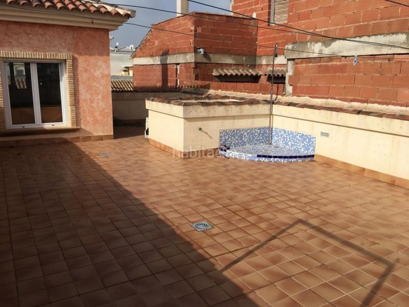 Foto 1260704e-e77e-4cd8-9fac-aa961d0ffc81. Casa amb aparcament a Almoradí