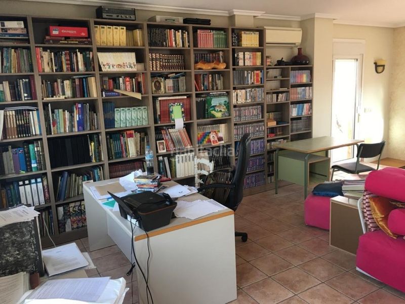 Foto 1fcc7f9d-b73a-4ec9-ac69-5a21b42b1e09. Casa amb aparcament a Almoradí