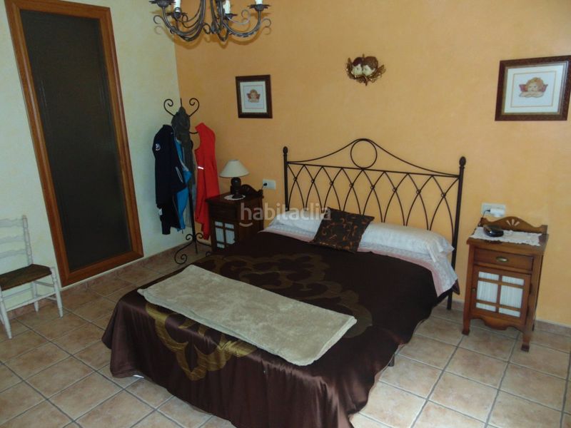 Foto 237b0124-d2a7-41f3-ac86-8ffa9855d56f. Casa amb aparcament a Almoradí