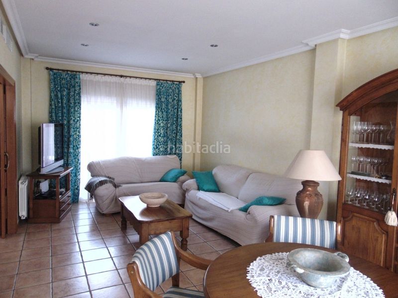 Foto 52f9c4d9-91bb-4faf-8804-59950b8a45cc. Casa amb aparcament a Almoradí