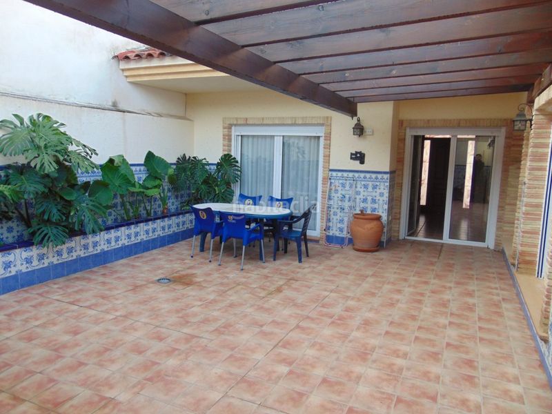 Foto 8c0cf6bb-16cd-4d3f-b5ba-f44cf4216f87. Casa amb aparcament a Almoradí