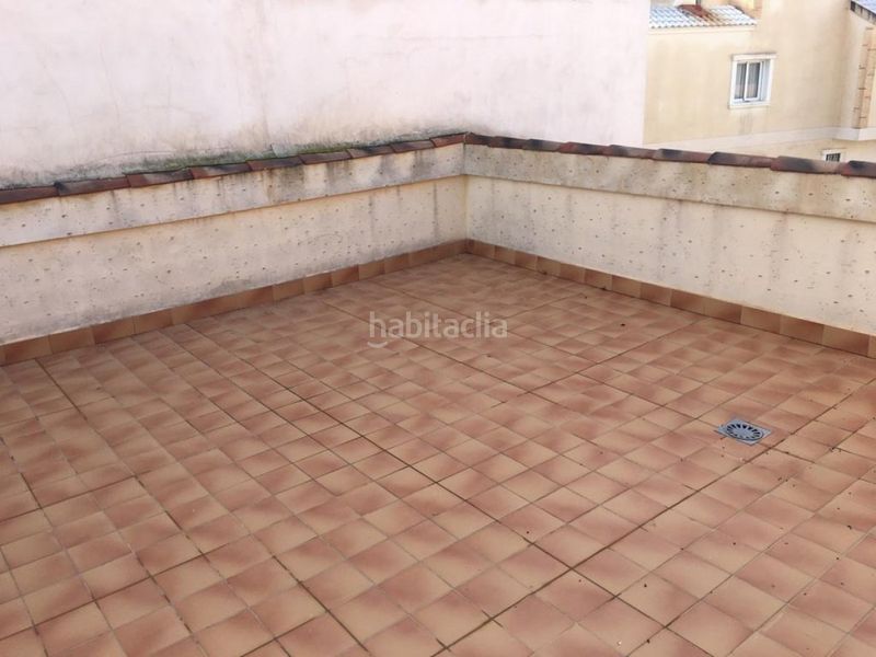 Foto 8cf41d22-bf9f-4635-87dc-1309b71b2219. Casa amb aparcament a Almoradí