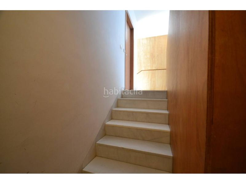 Foto 1ef1d779-b02f-4225-a62b-54aa2ad93557. Piso en canarias 26 piso luminoso con trastero en zona tranquila en Conil de la Frontera