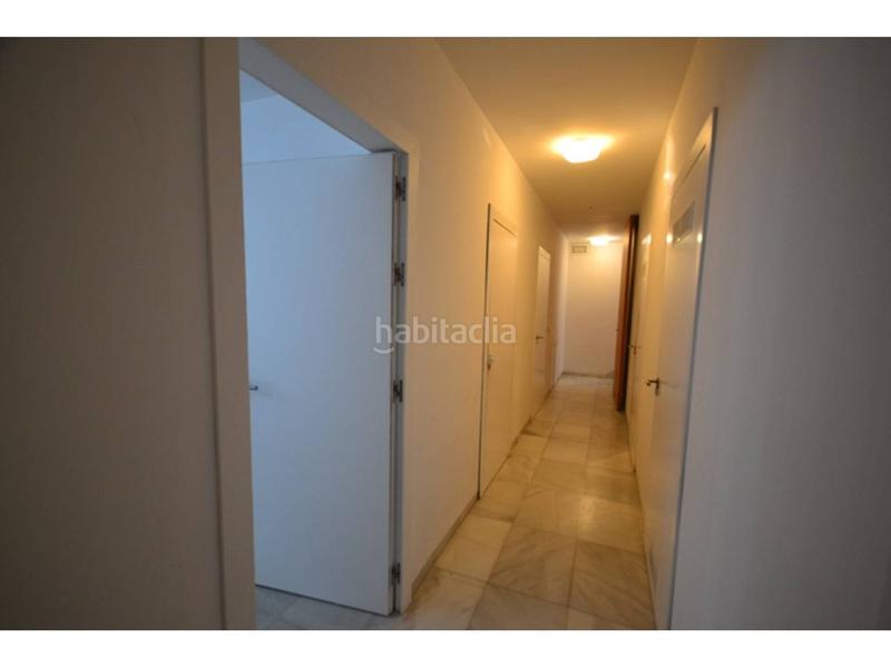 Foto 48a902ef-0920-4d71-9f86-b9e0234a5362. Piso en canarias 26 piso luminoso con trastero en zona tranquila en Conil de la Frontera
