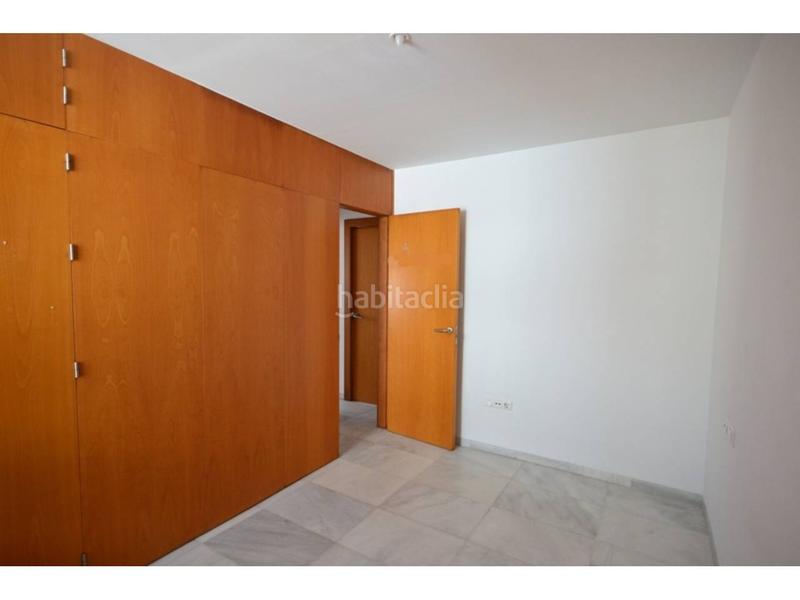 Foto 58d01dae-e263-4991-8880-2882c83fac3c. Piso en canarias 26 piso luminoso con trastero en zona tranquila en Conil de la Frontera