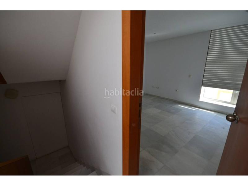Foto 98adbcab-135a-448e-acba-e3394ce707c9. Piso en canarias 26 piso luminoso con trastero en zona tranquila en Conil de la Frontera