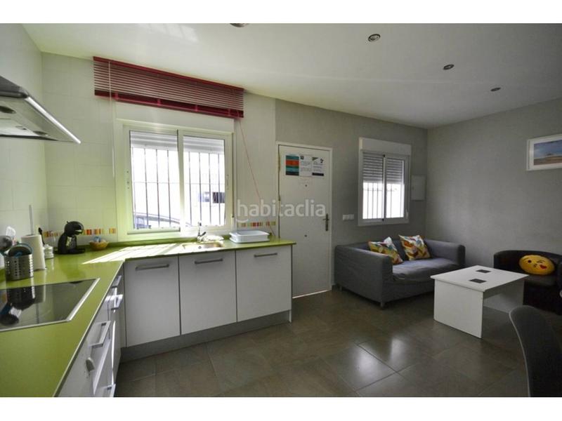 Foto 0285b1a4-dc1e-4e9e-a493-245925e2469e. Pis a sol 42 a Conil Conil de la Frontera