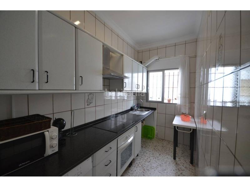 Foto 6e94ca13-b5b9-42ea-9c4c-b0b5626b28de. Piso en puente de cádiz 1 piso amplio y cómodo en calle cádiz en Conil de la Frontera