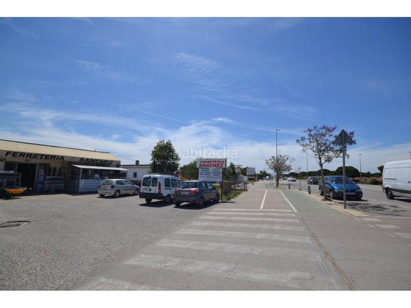 Foto 6a9ab681-54b9-4c54-9a14-52bb994ee5df. Local comercial en nacional 340 1 local de 400m2 para explotación comercialhotelera en Conil de la Frontera