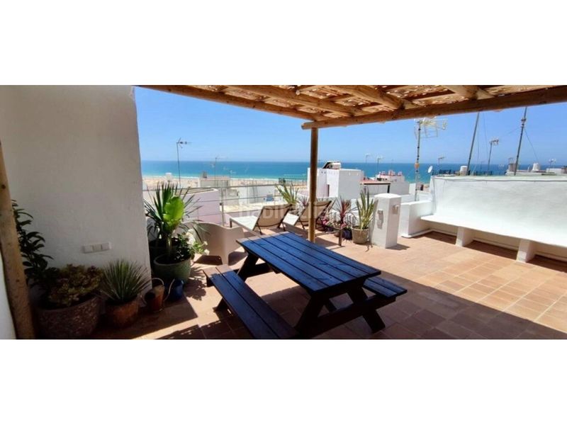 Foto 5bb680d0-d8cc-4ba9-827c-658734935c10. Casa a calle lenguado 1 a Conil Conil de la Frontera