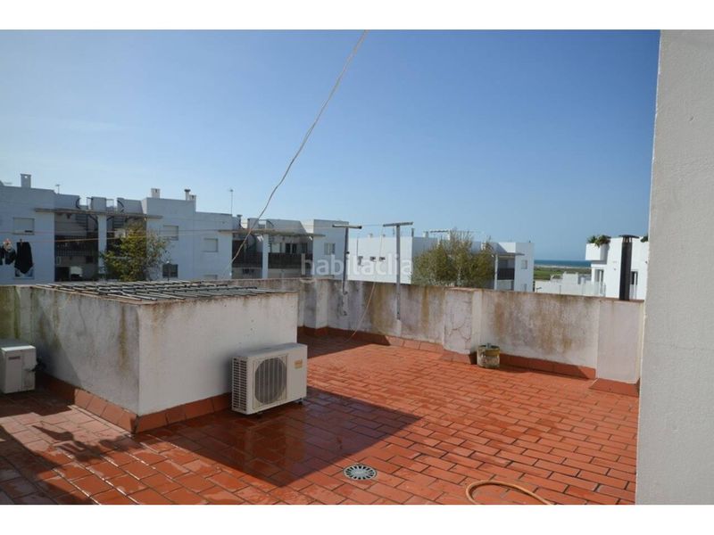 Foto 81e9bd28-5035-4ab1-a77d-a81768067b56. Piso  en venta en Conil Conil de la Frontera