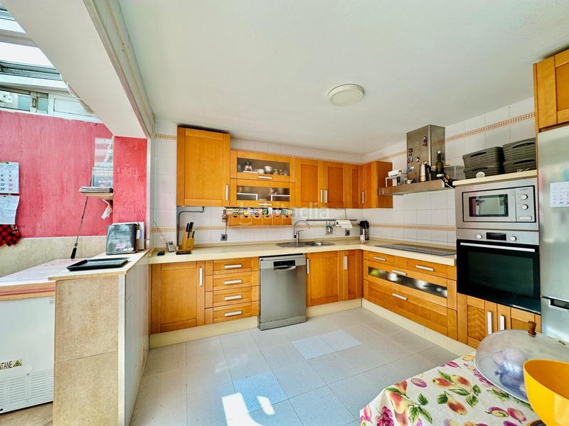 Foto eb16022b-f8cc-43bd-9e7a-c032d7c398e1. Casa adossada amb aparcament a Camposoto - Gallineras San Fernando