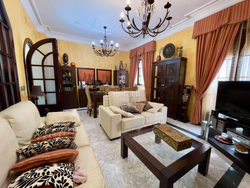 Foto b99906d4-c2d2-4b80-a2f7-c7ee0f0b6c25. Casa amb aparcament a Centro Ciudad San Fernando