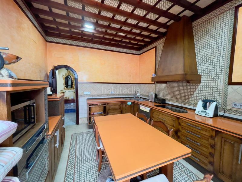 Foto deaab9af-3571-47a0-afbf-e2e9ab35cdef. Casa amb aparcament a Centro Ciudad San Fernando