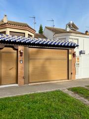 Casa a schiera en Avenida rio san pedro 19. Unifamiliar de lujo a 5 minutos andando de la playa de valdelagr