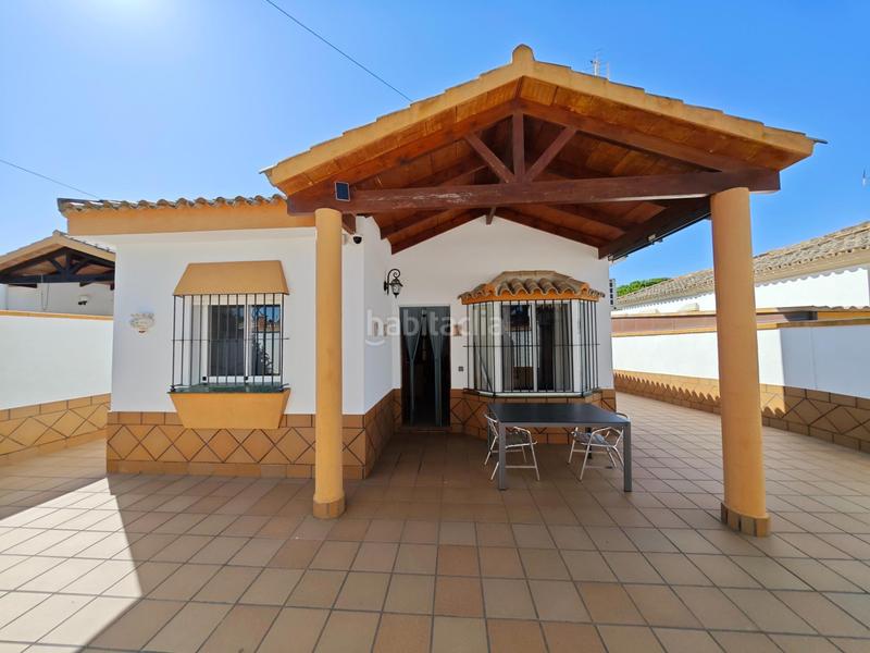 Foto 5a33ac95-d241-4651-bc46-f99a27964949. Xalet amb calefacció aparcament a La Barrosa Chiclana de la Frontera