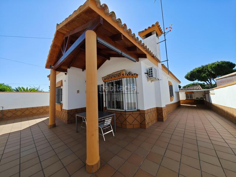 Foto e5d48601-7106-4e6e-8654-93be832e31a3. Xalet amb calefacció aparcament a La Barrosa Chiclana de la Frontera