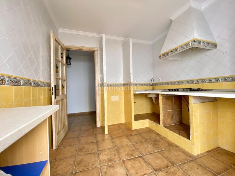 Foto ba635a0a-4b83-4d82-bce4-44621f55eb98. Planta baja vivienda con distribución cómoda, luz y excelente ubicación en San Fernando
