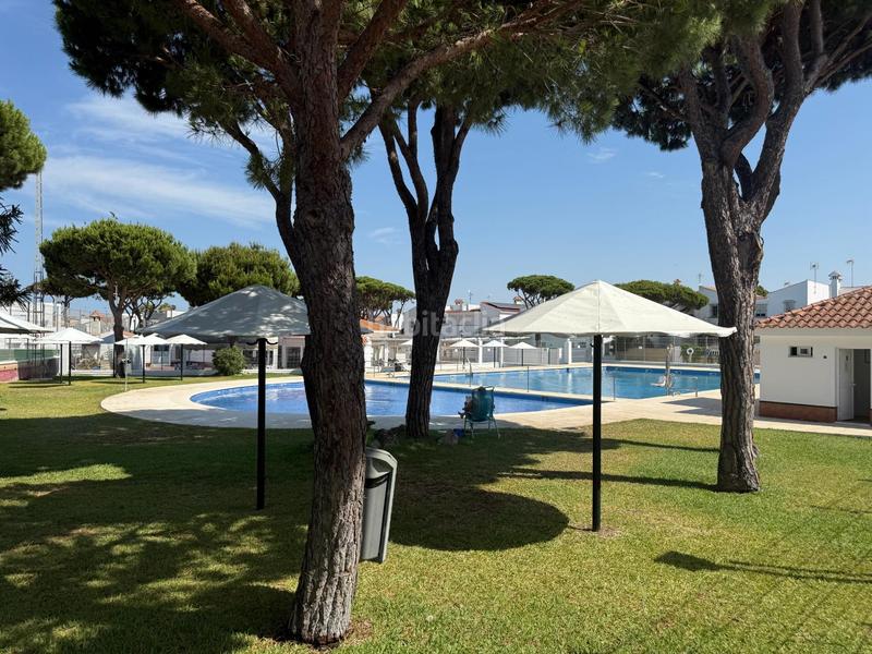 Foto 4ec600f4-bb4a-4335-ac39-1f32df028aca. Casa a schiera con riscaldamento piscina in La Barrosa Chiclana de la Frontera